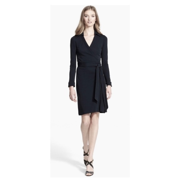 Express Dresses & Skirts - Express Black Long Sleeve Collar Wrap Dress Women’s Size 5/6